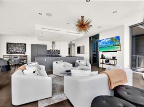 2900  Mckinnon Street  401, Dallas Texas 75201