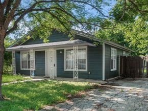 921 E Annie Street , Fort Worth Texas 76104