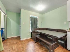 921 E Annie Street , Fort Worth Texas 76104
