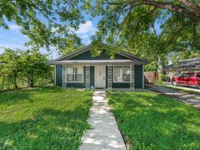 921 E Annie Street , Fort Worth Texas 76104