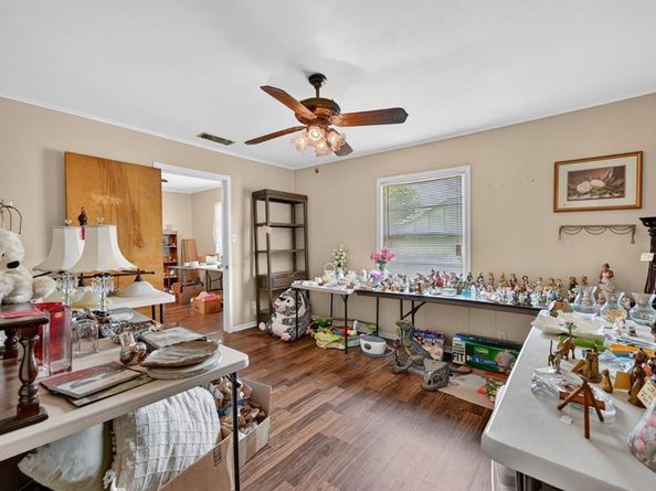 207  Hood Street , Cedar Hill Texas 75104
