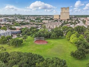 3105  San Jacinto Street  207, Dallas Texas 75204