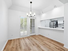 3105  San Jacinto Street  207, Dallas Texas 75204