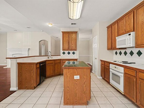 11829  Warbler Lane , Fort Worth Texas 76244