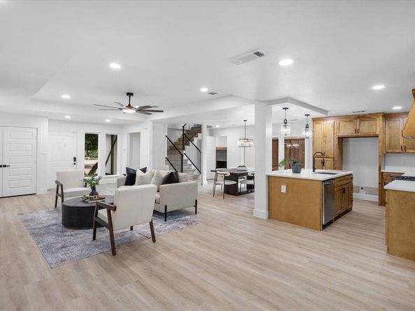 9205  Moss Farm Lane , Dallas Texas 75243