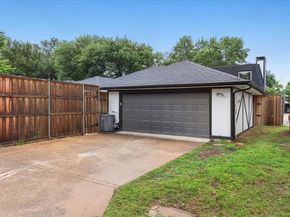 9205  Moss Farm Lane , Dallas Texas 75243