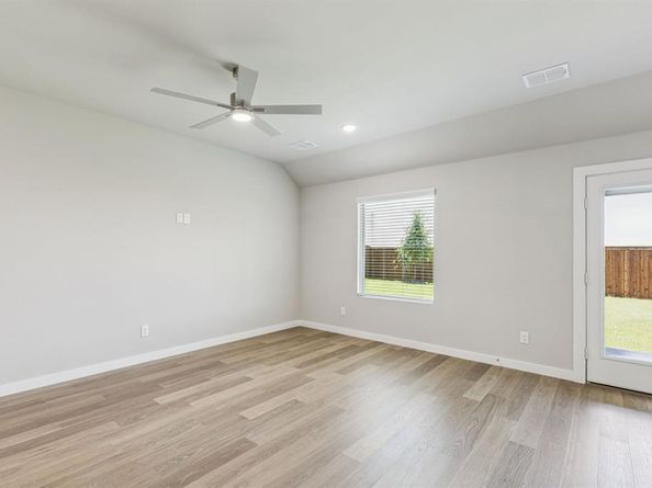 849  Rockcloud Drive , Fort Worth Texas 76052