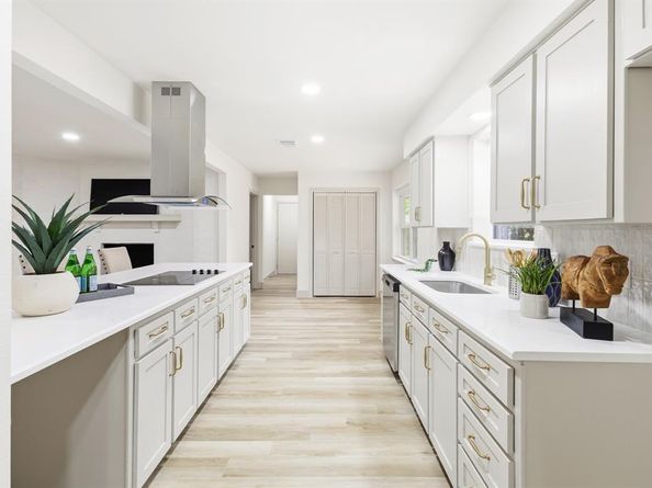 442  Hanover Lane , Irving Texas 75062