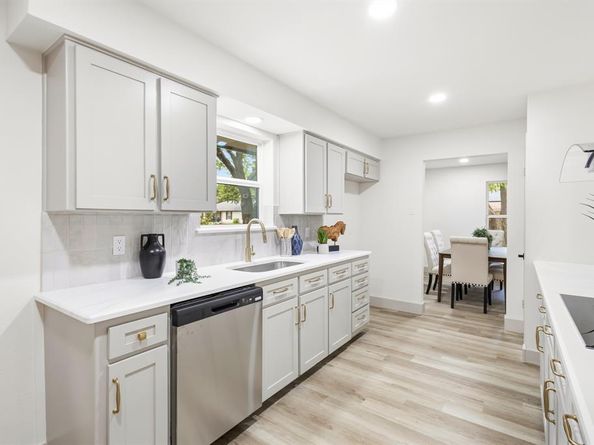 442  Hanover Lane , Irving Texas 75062