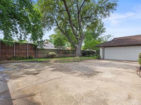 442  Hanover Lane , Irving Texas 75062