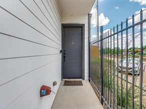 1000  17th Street , Plano Texas 75074