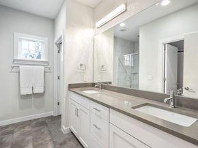 656  Bishop Heights Lane , Dallas Texas 75208
