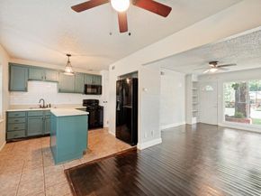 913 W Inwood Drive , Arlington Texas 76013