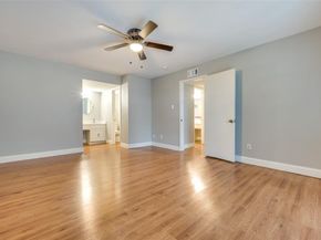 8560  Park Lane  75, Dallas Texas 75231