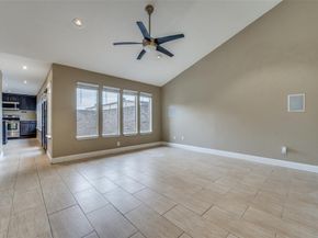 8560  Park Lane  75, Dallas Texas 75231