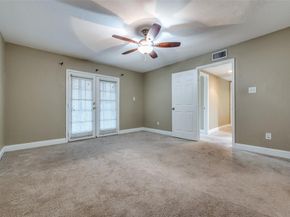 8560  Park Lane  75, Dallas Texas 75231