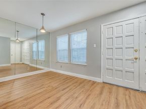 8560  Park Lane  75, Dallas Texas 75231