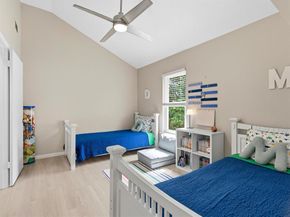 8522  Park Lane  15, Dallas Texas 75231