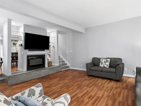 8522  Park Lane  15, Dallas Texas 75231