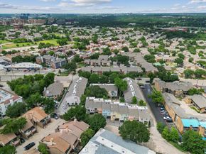 8522  Park Lane  15, Dallas Texas 75231