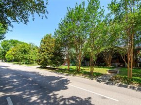 4341  Avondale Avenue , Dallas Texas 75219