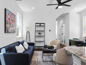1104 E Annie Street , Fort Worth Texas 76104