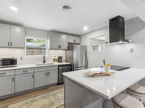 10612  Estate Lane , Dallas Texas 75238