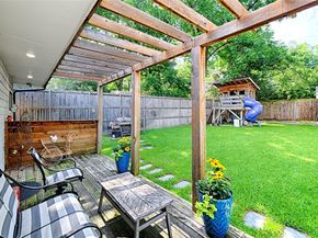 1323  Lansford Avenue , Dallas Texas 75224