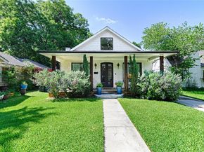 1323  Lansford Avenue , Dallas Texas 75224