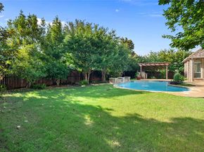 8491  Canyon Crossing , Lantana Texas 76226