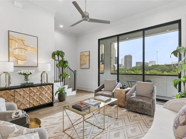 2401  Canton Street  1003, Dallas Texas 75201