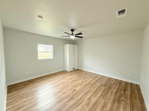 8423  Glen Regal Drive , Dallas Texas 75243