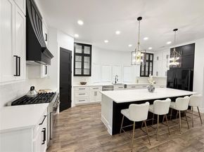 4602  Sycamore Street , Dallas Texas 75204