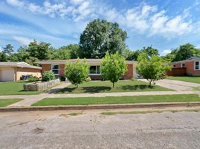 6800  Hightower Street , Fort Worth Texas 76112