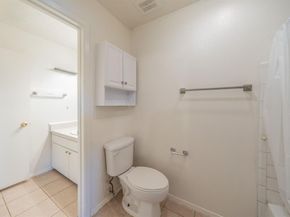 36 W Creek Lane , Grand Prairie Texas 75052
