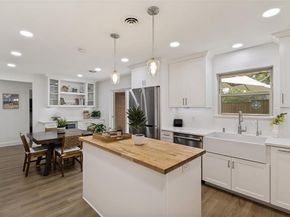 8815  Larchwood Drive , Dallas Texas 75238