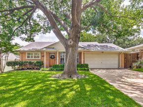 8815  Larchwood Drive , Dallas Texas 75238