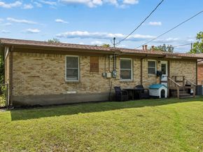 1216  Bluebird Lane , Garland Texas 75042
