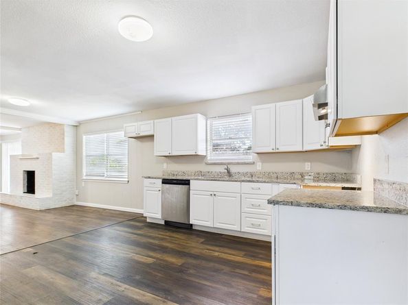 2712  Evans Avenue , Fort Worth Texas 76104