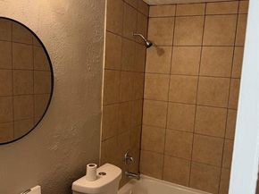 2709  Hanger  , Fort Worth Texas 76105