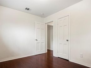 2611 W Amherst Avenue , Dallas Texas 75235