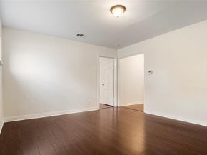 2611 W Amherst Avenue , Dallas Texas 75235