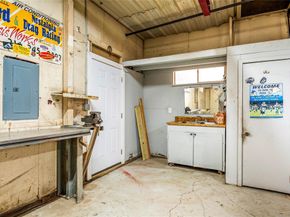 2611 W Amherst Avenue , Dallas Texas 75235