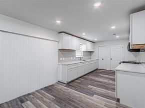 2976  Mark Twain Drive , Farmers Branch Texas 75234