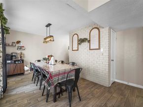 3013  Villa Sur Trail , Dallas Texas 75228