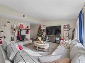 3013  Villa Sur Trail , Dallas Texas 75228