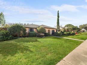 1954  Chesham Drive , Carrollton Texas 75007