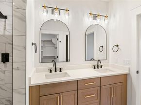 1804  Vincennes Street , Fort Worth Texas 76105