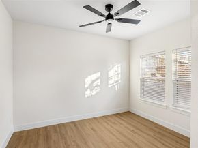 1804  Vincennes Street , Fort Worth Texas 76105