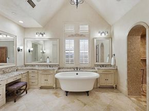 2965 S Sunbeck Circle , Farmers Branch Texas 75234